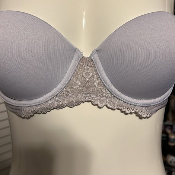 Maidenform Bra that can be worn Strapless or with straps size 34B - Picture 2 of 10